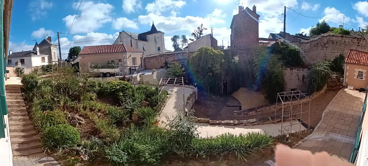 Les Dodos De Rose Bed & Breakfast Doué-la-Fontaine Exterior foto